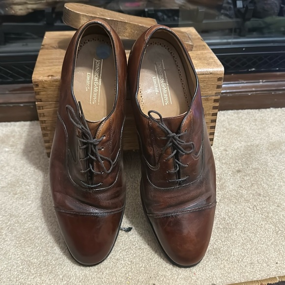 Johnston & Murphy men shoes size 10 1/2 - Picture 1 of 4